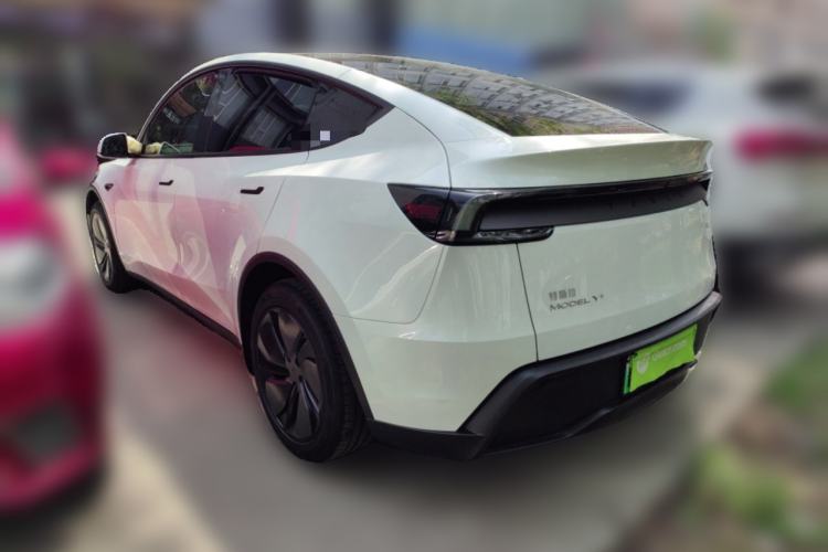 Used Tesla Model Y 2026 Facelifted Long-Range Rear-Drive Model Rear Left 45 Deg