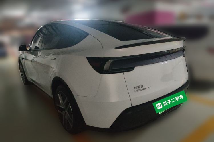 Used Tesla Model Y 2026 Rear-Drive Model Rear Left 45 Deg