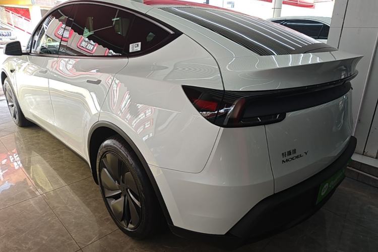 Used Tesla Model Y 2026 Rear-Drive Model Rear Left 45 Deg
