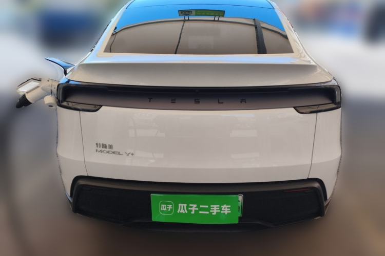 Used Tesla Model Y 2026 Long-Range All-Wheel-Drive Model Rear