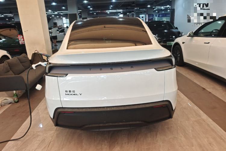 Used Tesla Model Y 2026 Rear-Drive Model Rear