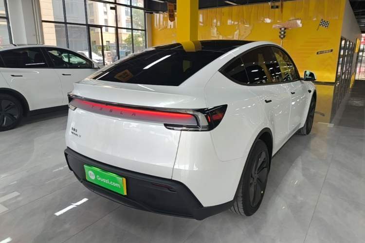 Used Tesla Model Y 2026 Rear-Drive Model Rear Right 45 Deg