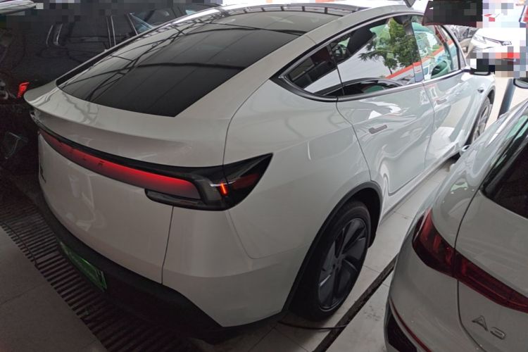 Used Tesla Model Y 2026 Rear-Drive Model Rear Right 45 Deg