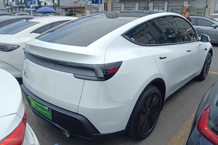 Used Tesla Model Y 2026 Facelifted Long-Range Rear-Drive Model Rear Right 45 Deg