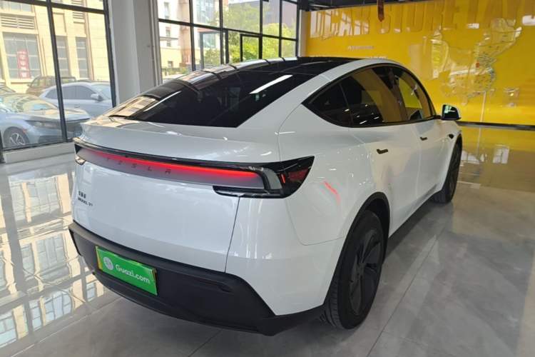 Used Tesla Model Y 2026 Long-Range All-Wheel-Drive Model Rear Right 45 Deg