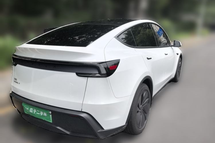 Used Tesla Model Y 2026 Rear-Drive Model Rear Right 45 Deg