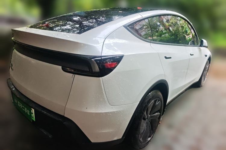Used Tesla Model Y 2026 Rear-Drive Model Rear Right 45 Deg