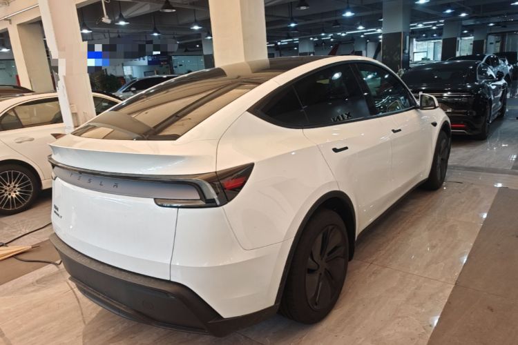 Used Tesla Model Y 2026 Rear-Drive Model Rear Right 45 Deg