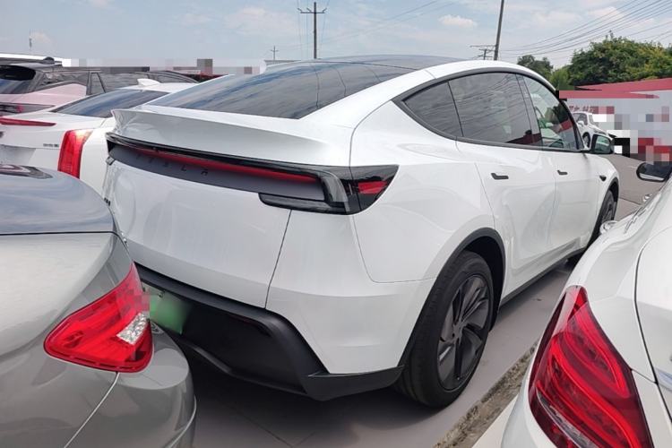 Used Tesla Model Y 2026 Rear-Drive Model Rear Right 45 Deg