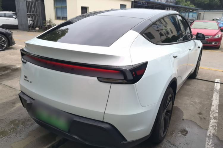 Used Tesla Model Y 2026 Facelifted Long-Range Rear-Drive Model Rear Right 45 Deg