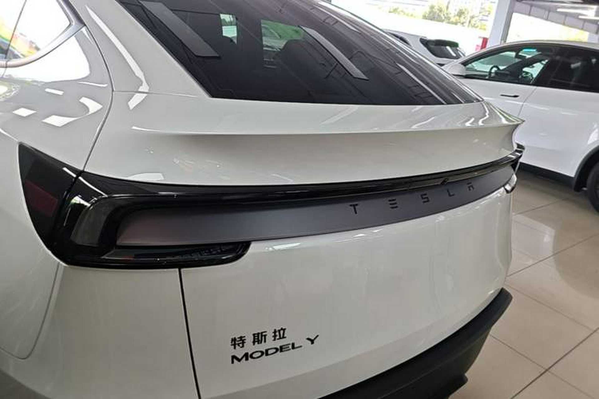 Used Tesla Model Y 2026 Rear-Drive Model Rear