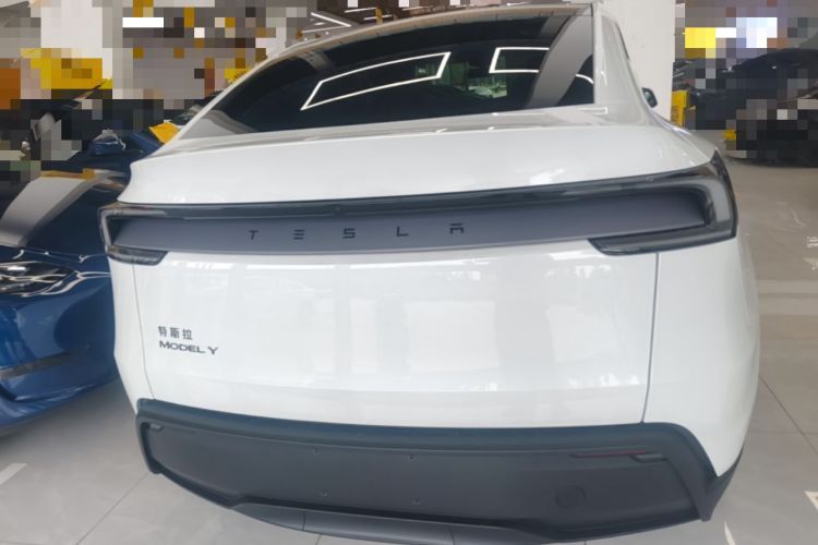 Used Tesla Model Y 2026 Rear-Drive Model Rear