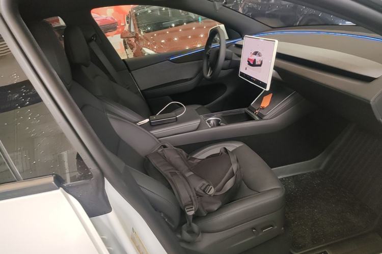 Used Tesla Model Y 2026 Rear-Drive Model Right Front Seat