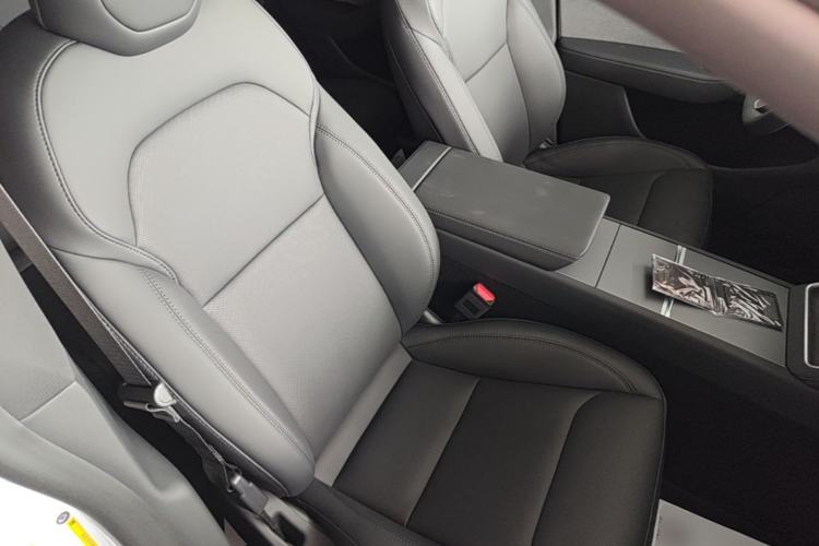 Used Tesla Model Y 2026 Rear-Drive Model Right Front Seat