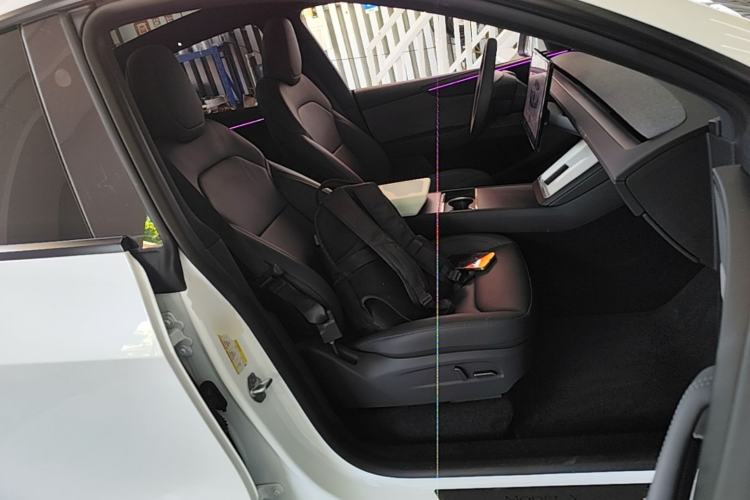 Used Tesla Model Y 2026 Facelifted Long-Range Rear-Drive Model Right Front Seat
