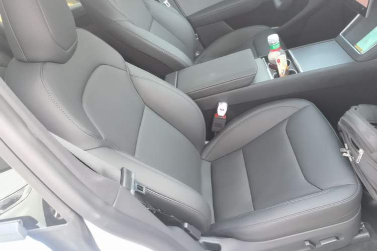 Used Tesla Model Y 2026 Rear-Drive Model Right Front Seat