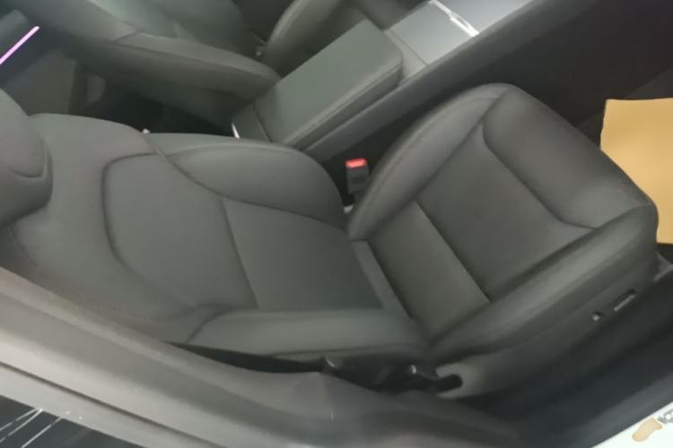 Used Tesla Model Y 2026 Rear-Drive Model Right Front Seat