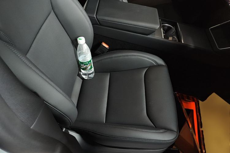 Used Tesla Model Y 2026 Rear-Drive Model Right Front Seat