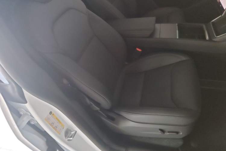 Used Tesla Model Y 2026 Rear-Drive Model Right Front Seat