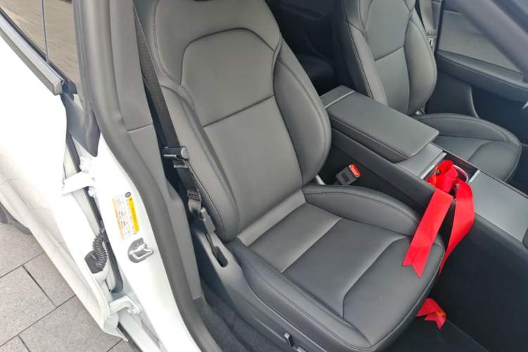 Used Tesla Model Y 2026 Rear-Drive Model Right Front Seat