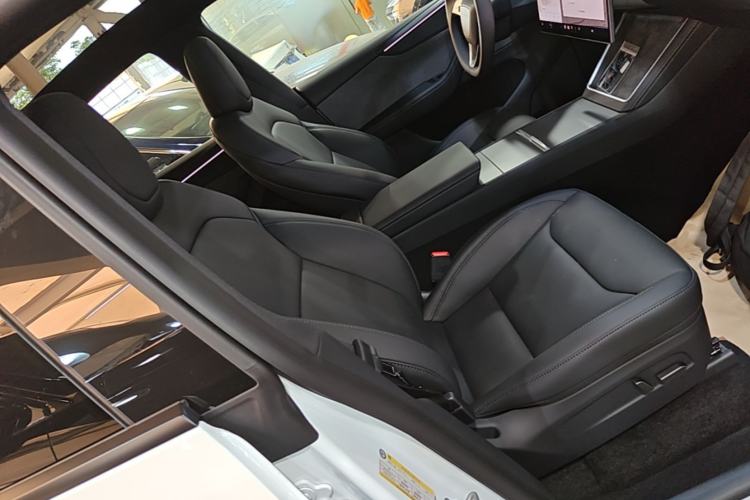 Used Tesla Model Y 2026 Rear-Drive Model Right Front Seat