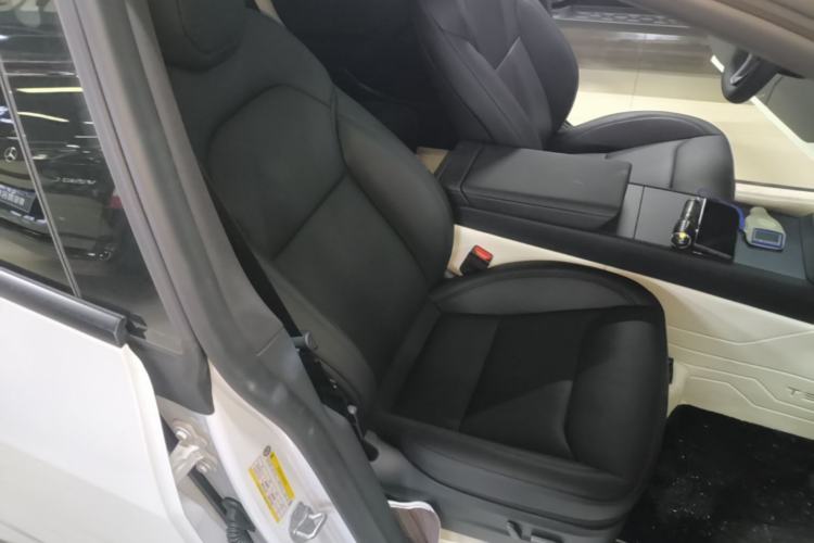 Used Tesla Model Y 2026 Long-Range All-Wheel-Drive Model Right Front Seat