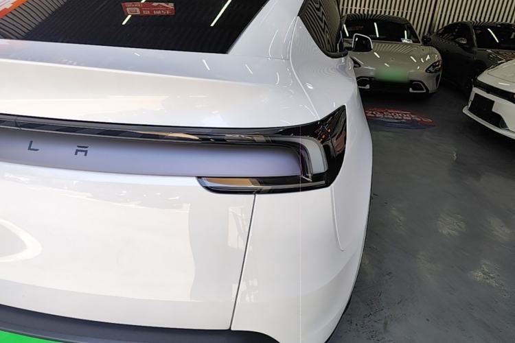 Used Tesla Model Y 2026 Facelifted Long-Range Rear-Drive Model Right Rear Taillight