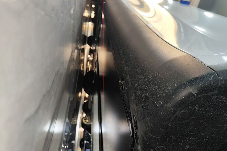 Used Tesla Model Y 2026 Rear-Drive Model Right Side Sill