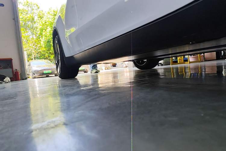Used Tesla Model Y 2026 Facelifted Long-Range Rear-Drive Model Right Side Sill