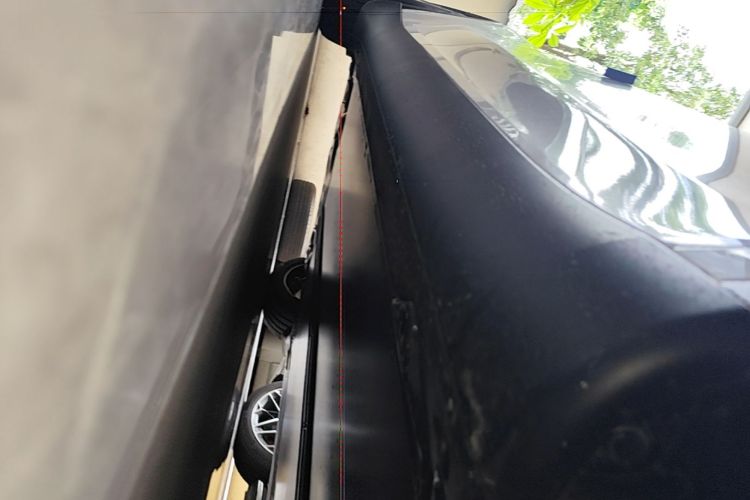Used Tesla Model Y 2026 Rear-Drive Model Right Side Sill