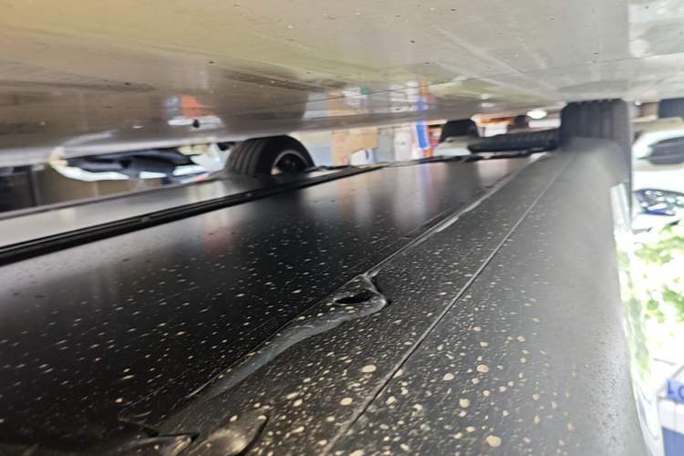 Used Tesla Model Y 2026 Rear-Drive Model Right Side Sill