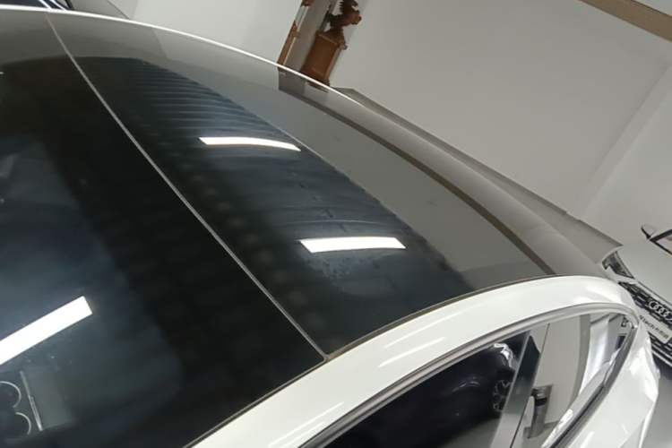 Used Tesla Model Y 2026 Rear-Drive Model Roof