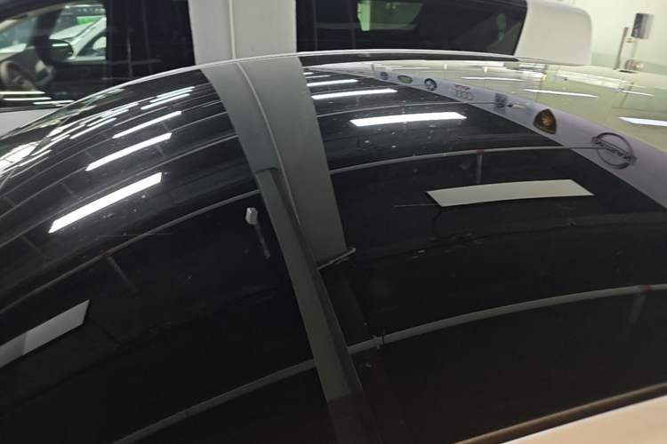 Used Tesla Model Y 2026 Rear-Drive Model Roof