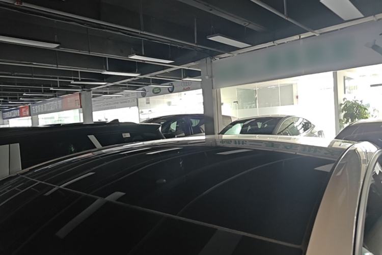 Used Tesla Model Y 2026 Rear-Drive Model Roof
