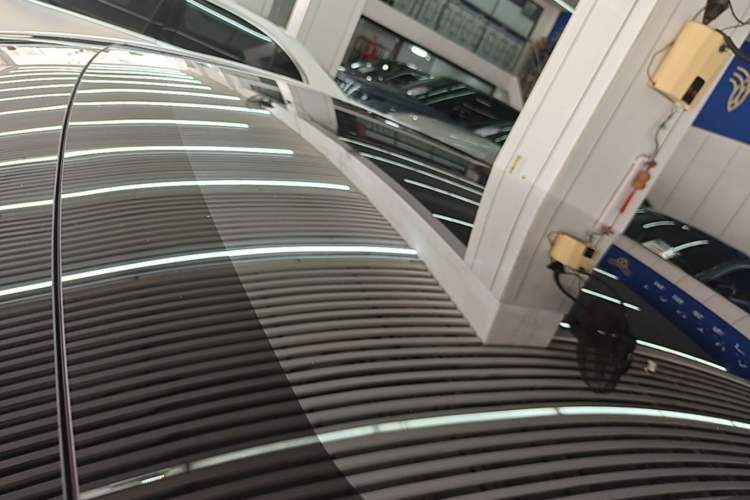 Used Tesla Model Y 2026 Rear-Drive Model Roof