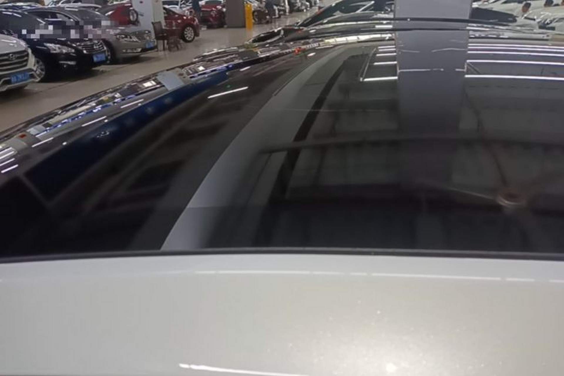 Used Tesla Model Y 2026 Rear-Drive Model Roof