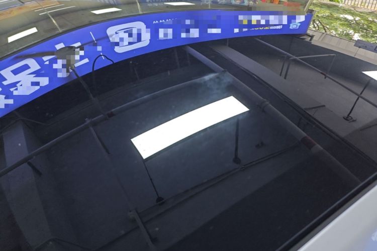Used Tesla Model Y 2026 Rear-Drive Model Roof