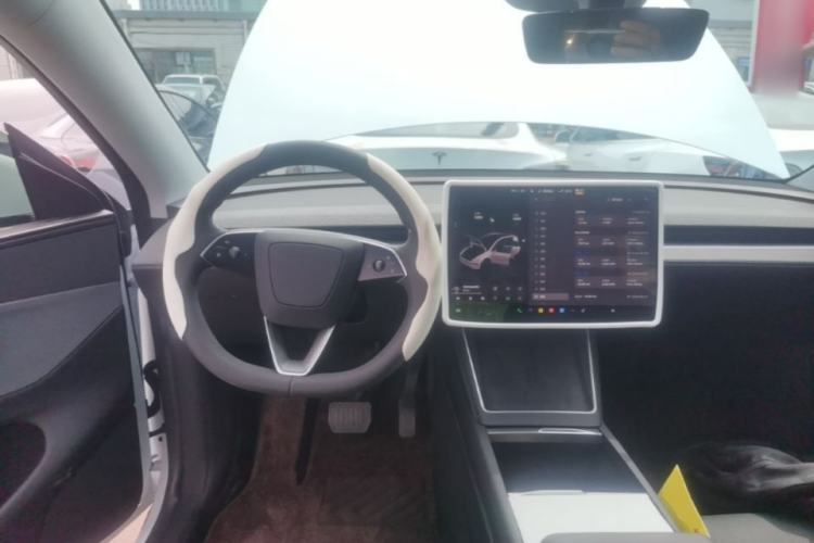 Used Tesla Model Y 2026 Model Long-Range Rear-Wheel-Drive Version Steering Wheel