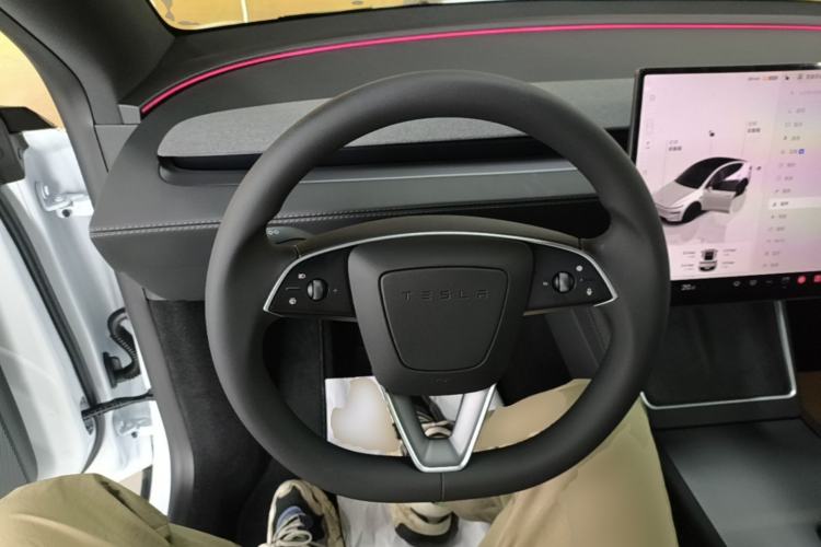 Used Tesla Model Y 2026 Rear-Drive Model Steering Wheel
