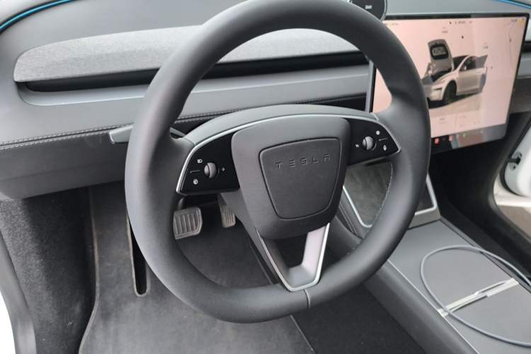 Used Tesla Model Y 2026 Model Long-Range Rear-Wheel-Drive Version Steering Wheel