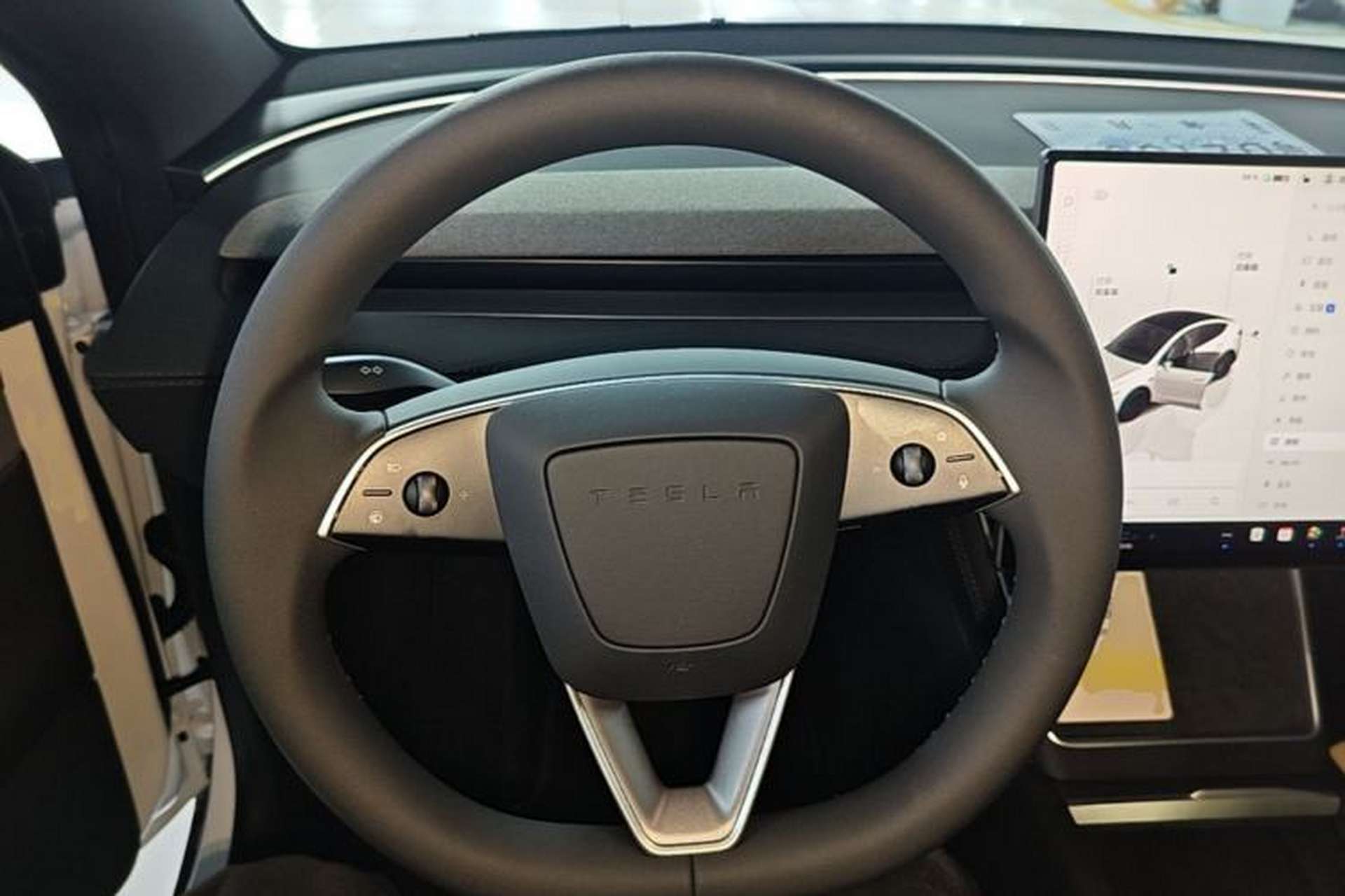 Used Tesla Model Y 2026 Rear-Drive Model Steering Wheel