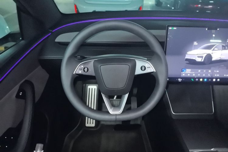 Used Tesla Model Y 2026 Facelifted Long-Range Rear-Drive Model Steering Wheel