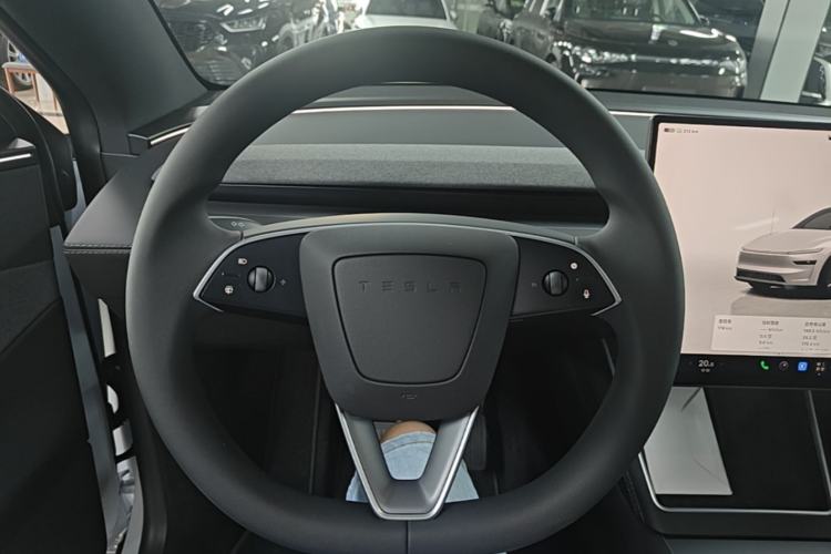 Used Tesla Model Y 2026 Rear-Drive Model Steering Wheel