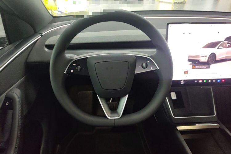 Used Tesla Model Y 2026 Rear-Drive Model Steering Wheel