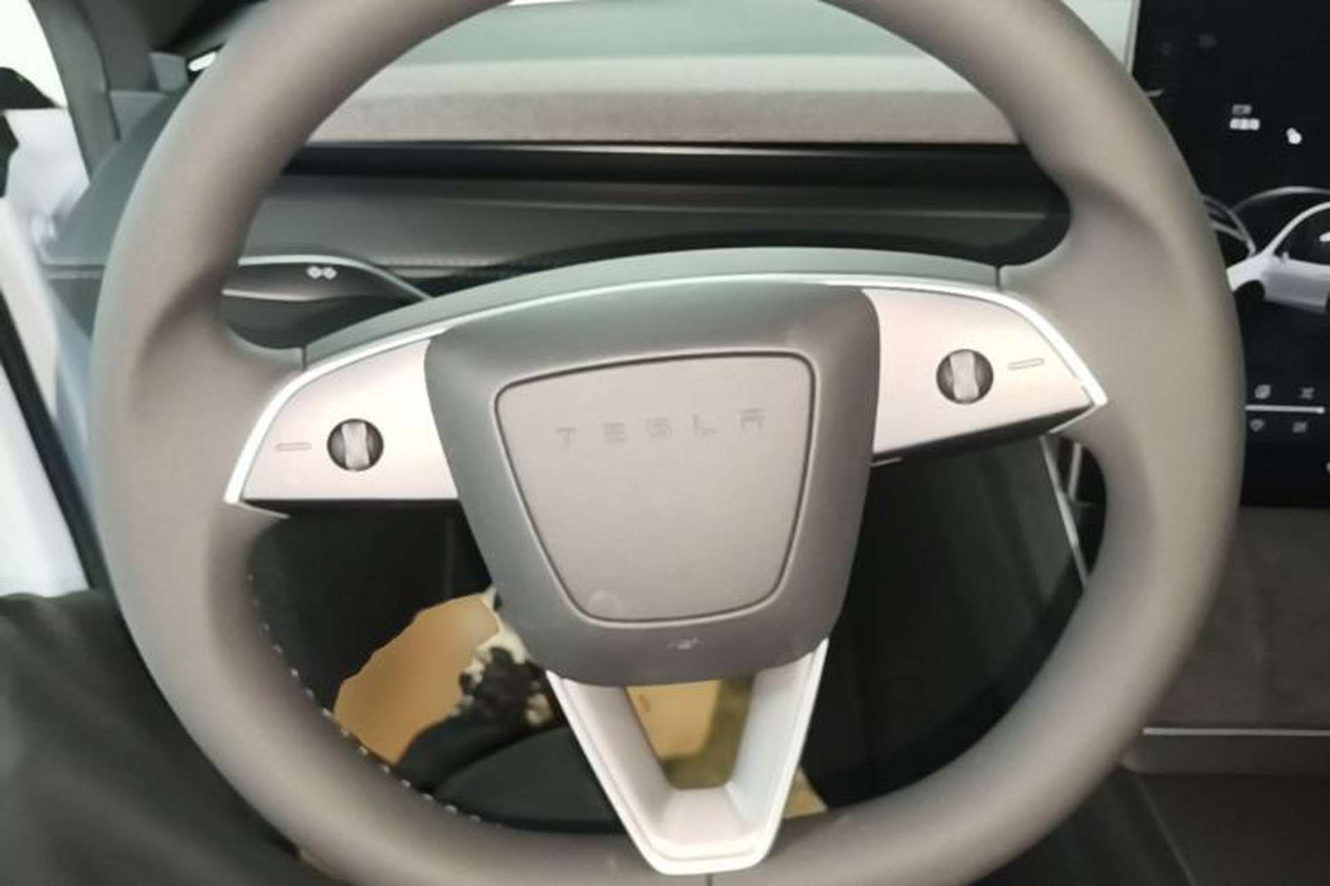 Used Tesla Model Y 2026 Facelifted Long-Range Rear-Drive Model Steering Wheel