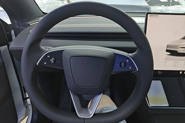 Used Tesla Model Y 2026 Rear-Drive Model Steering Wheel