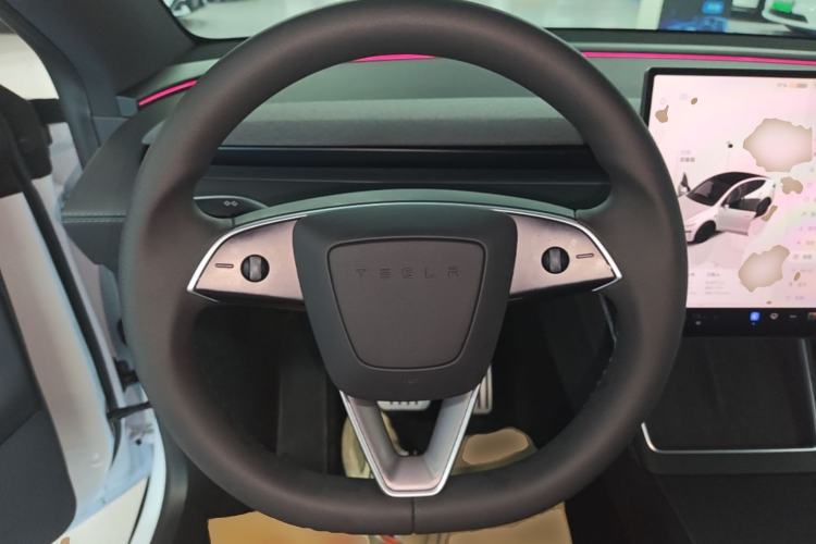 Used Tesla Model Y 2026 Rear-Drive Model Steering Wheel