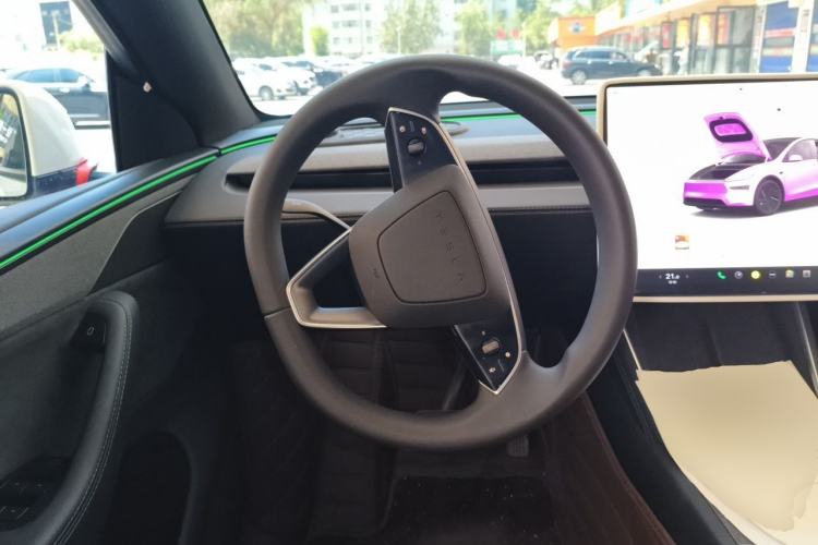 Used Tesla Model Y 2026 Long-Range All-Wheel-Drive Model Steering Wheel