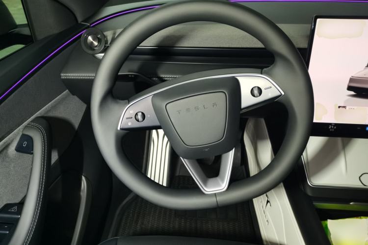 Used Tesla Model Y 2026 Model Long-Range Rear-Wheel-Drive Version Steering Wheel