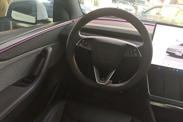 Used Tesla Model Y 2026 Rear-Drive Model Steering Wheel